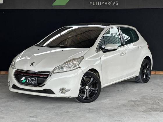 PEUGEOT 208 1.6 GRIFFE 16V FLEX 4P AUTOMÁTICO PEUGEOT 208 1.6 GRIFFE 16V FLEX 4P AUTOMÁTICO